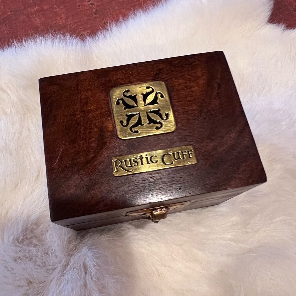 Rustic Cuff Walnut Wood Jewelry Box